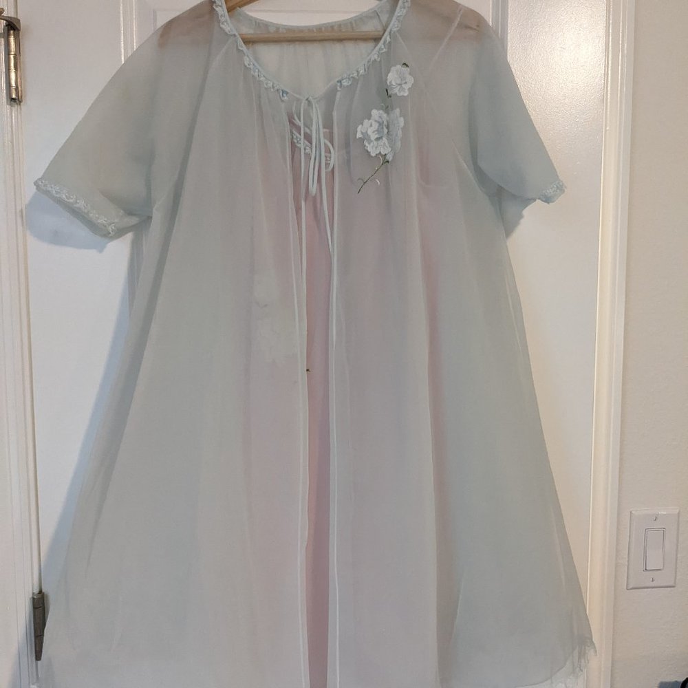 Vintage Vanity Fair Peignoir Robe and Negligee Set
